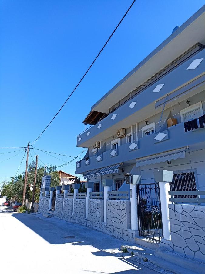 Seven Seas Apartments Artemida  Exterior foto