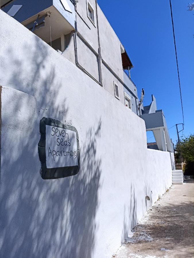 Seven Seas Apartments Artemida  Exterior foto